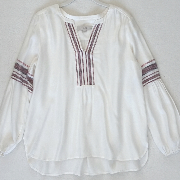 LOFT Tops - *Relisted* Ann Taylor LOFT Cream Rayon Blend Blouse w Red Embroidery Trim M/P